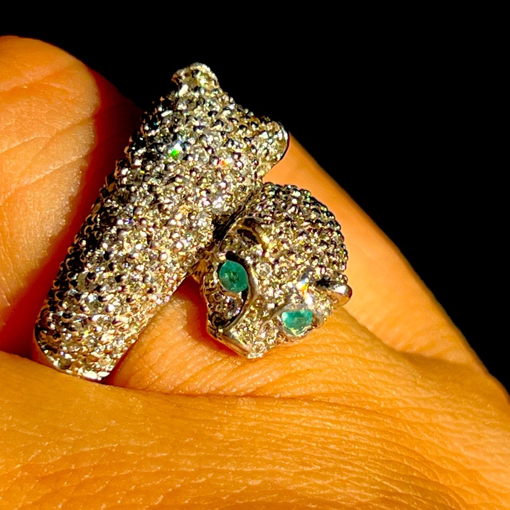 Elegant 14k white gold Panther Ring - Picture 1 of 8